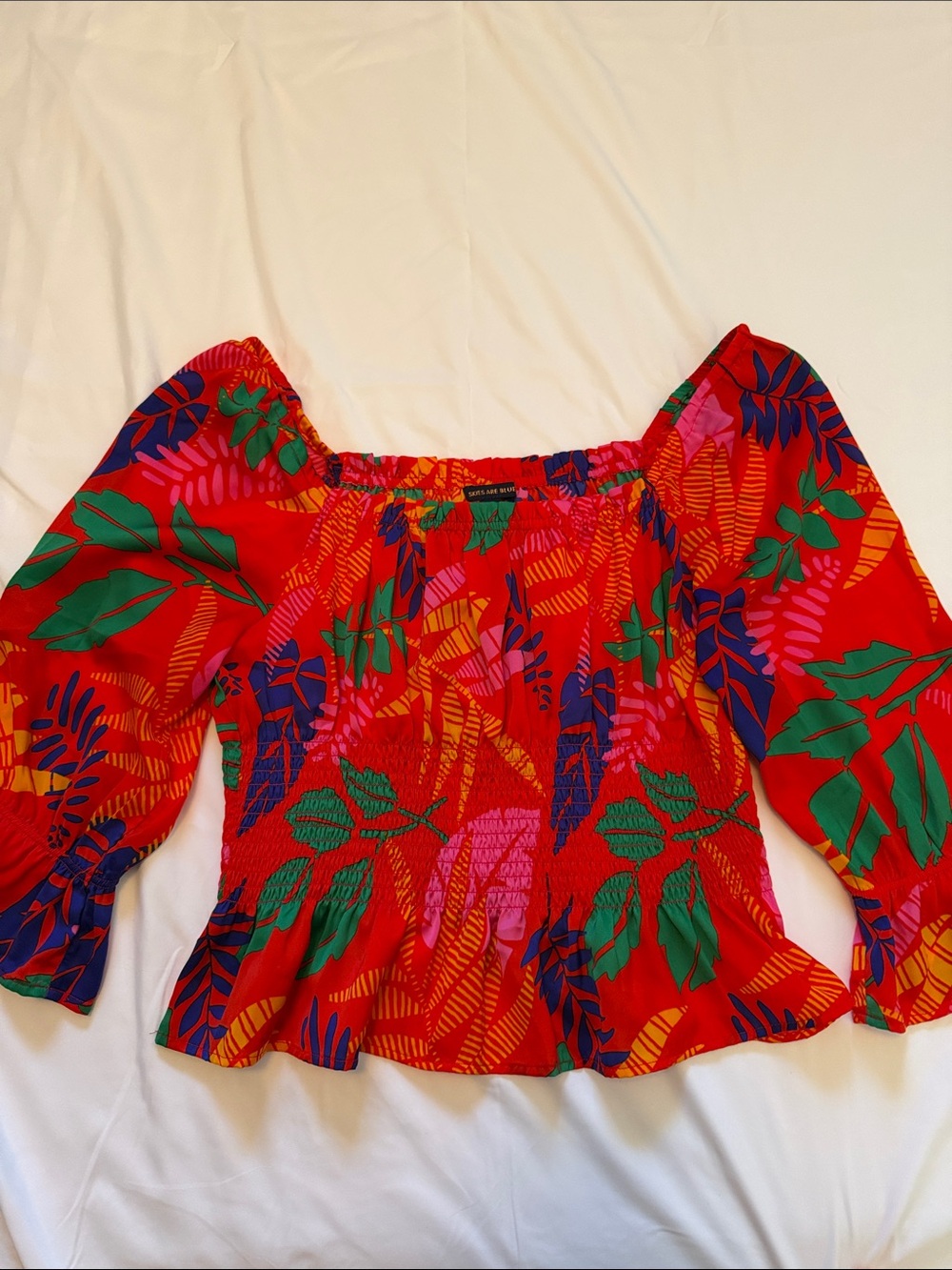 Skies Are Blue Red Tropical Off-Shoulder Blouse with Green Leaf Print